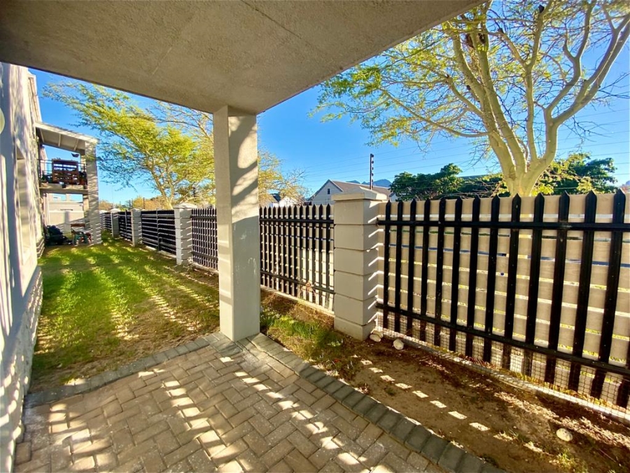 2 Bedroom Property for Sale in Heritage Park Western Cape
